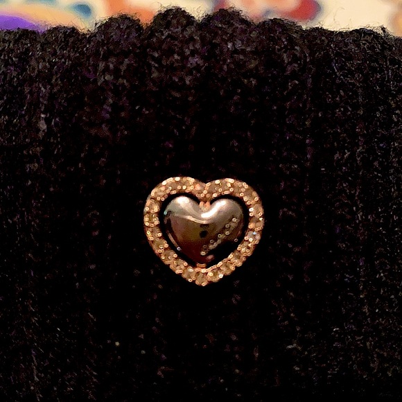 ❌SOLD❌🐎Coach🐎 Two-Toned Rose Gold And Silver Heart Adornments Black Gloves - Picture 10 of 10